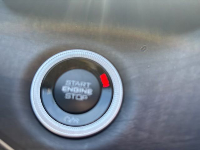 New 2025 Jeep Grand Cherokee Limited w/ Black Appearance Package image 25