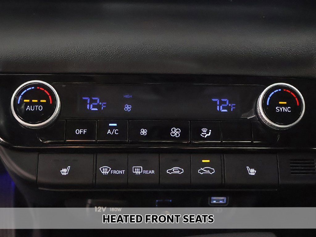 Used 2023 Hyundai Elantra Blue w/ Winter Weather Package image 6