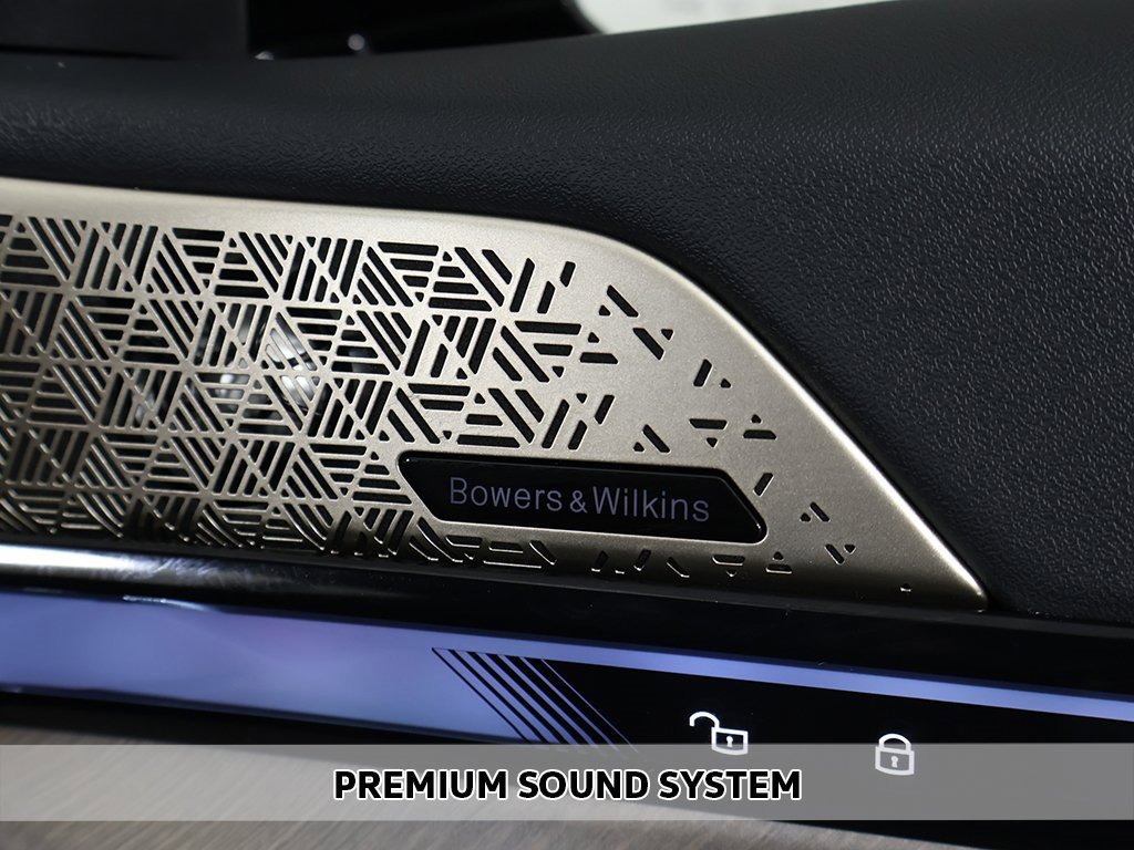 Used 2024 BMW i5 M60 w/ Premium Package image 5