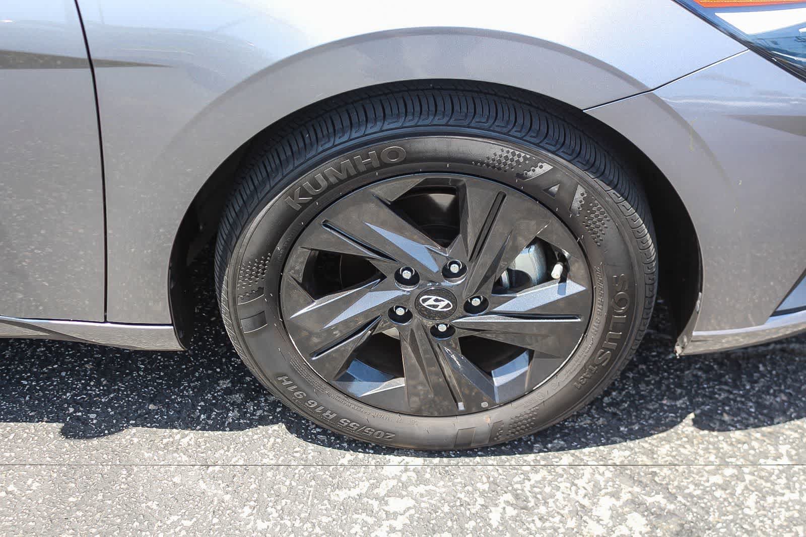 Used 2023 Hyundai Elantra SEL FWD image 12