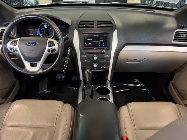 Used 2013 Ford Explorer XLT FWD image 33
