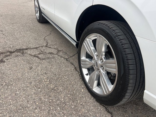 Certified 2022 Ford Expedition Platinum image 29