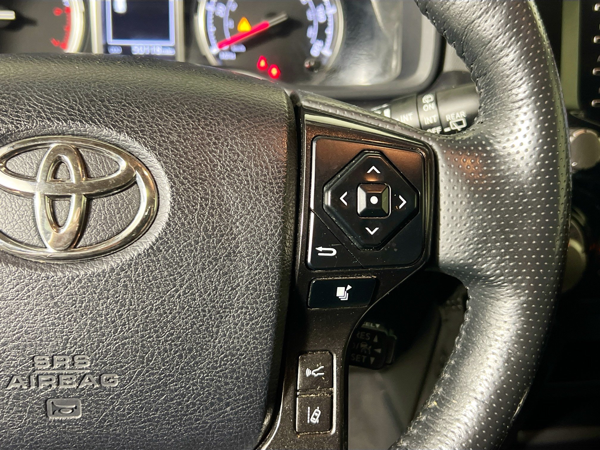 Used 2024 Toyota 4Runner TRD Off-Road Premium w/ Moonroof Package AWD/4WD image 18