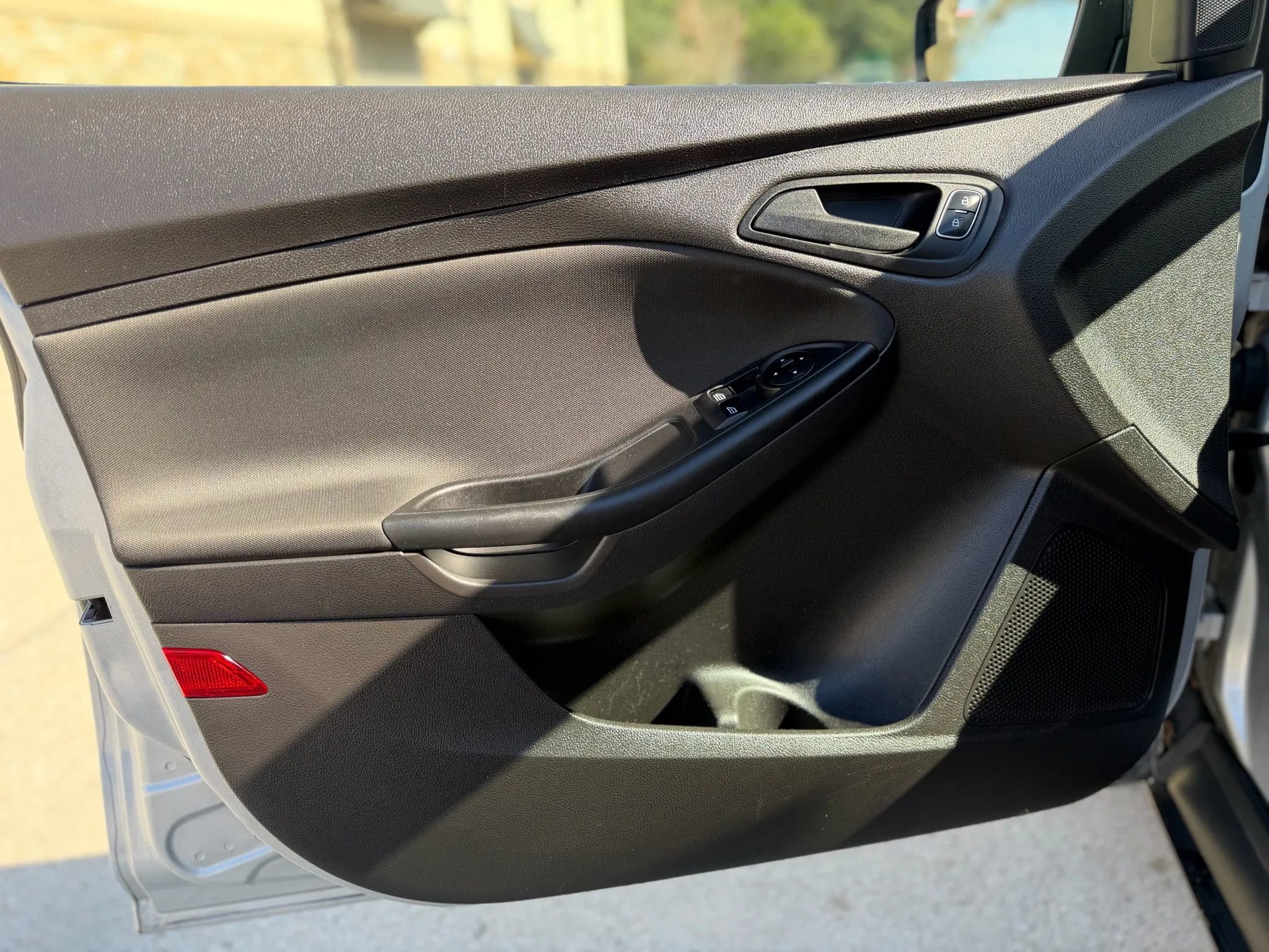 Used 2017 Ford Focus S image 12