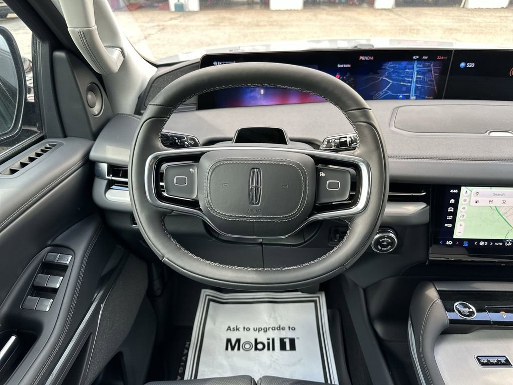 New 2025 Lincoln Navigator Reserve AWD/4WD image 14
