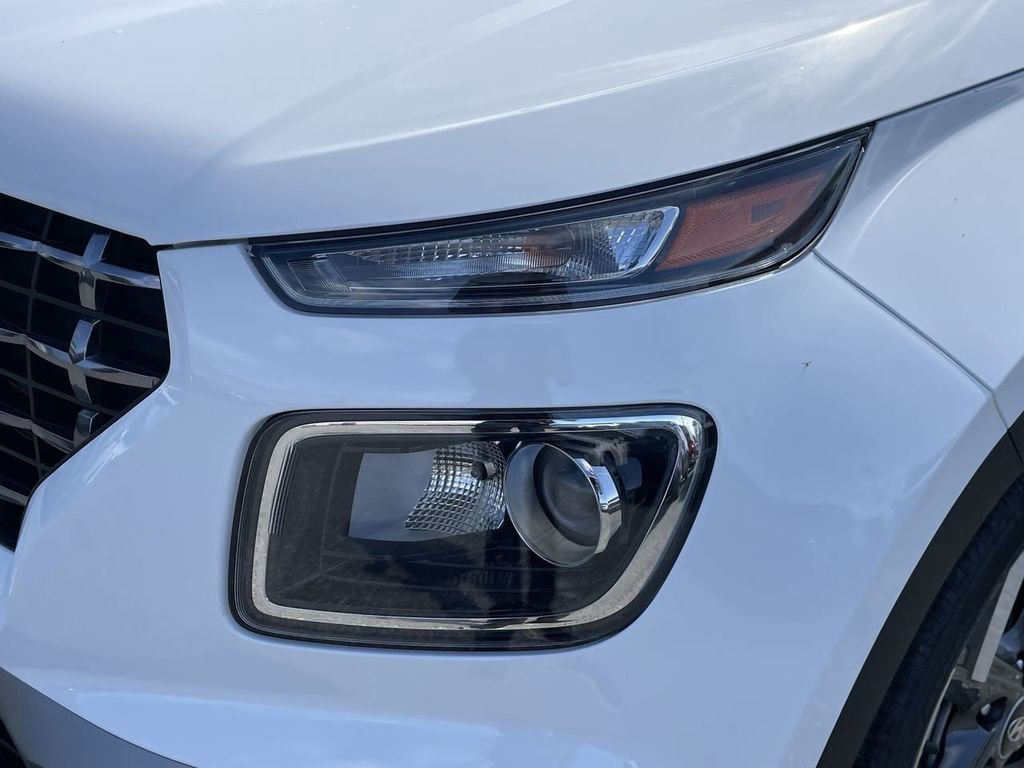New 2026 Hyundai Venue SEL FWD image 35