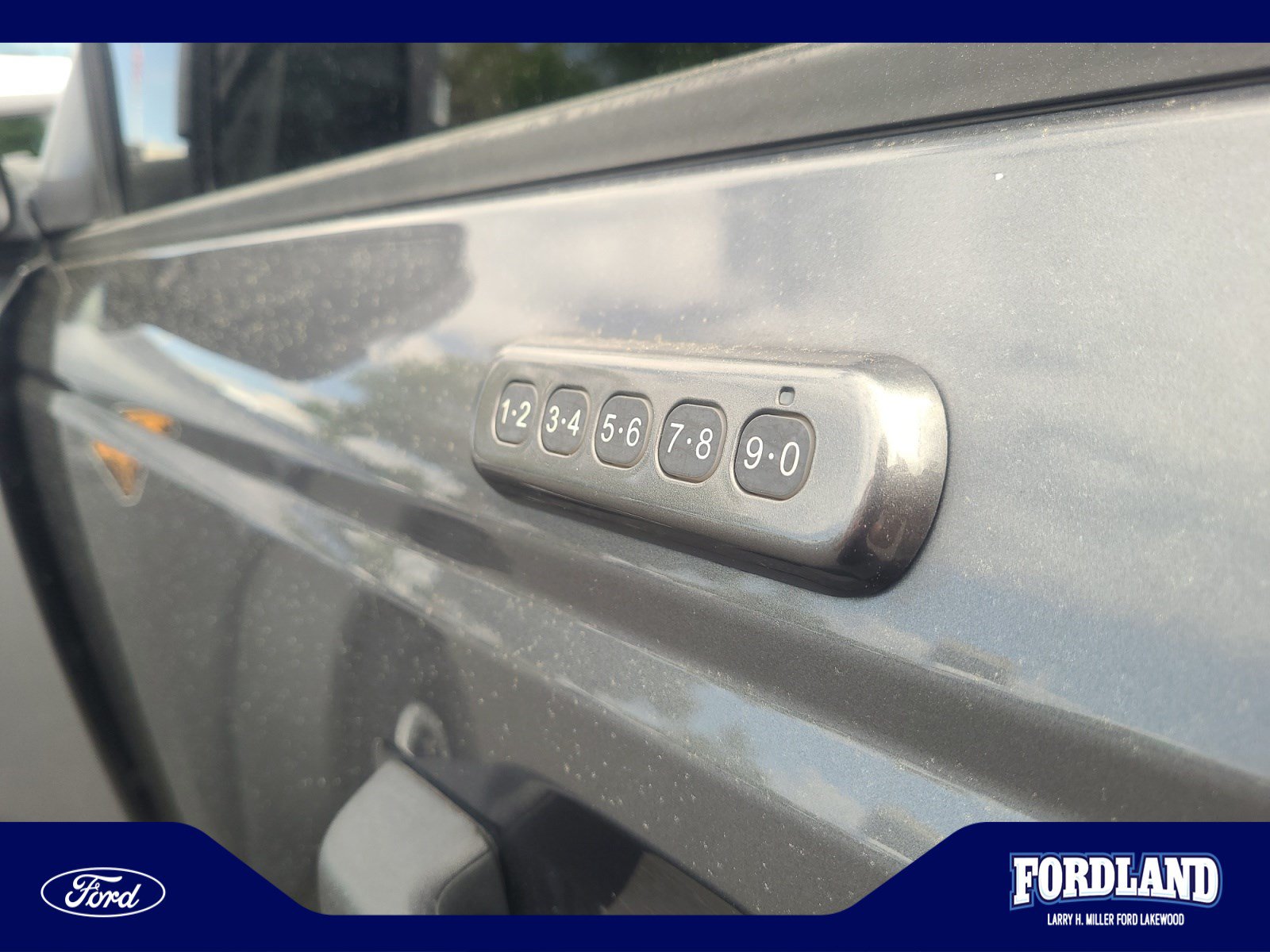 Used 2023 Ford Bronco Badlands w/ Sasquatch Package AWD/4WD image 33