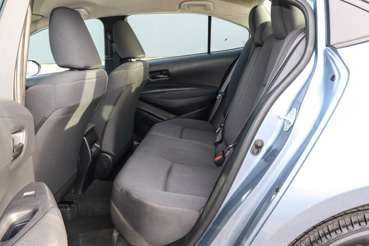 Used 2024 Toyota Corolla LE FWD image 8