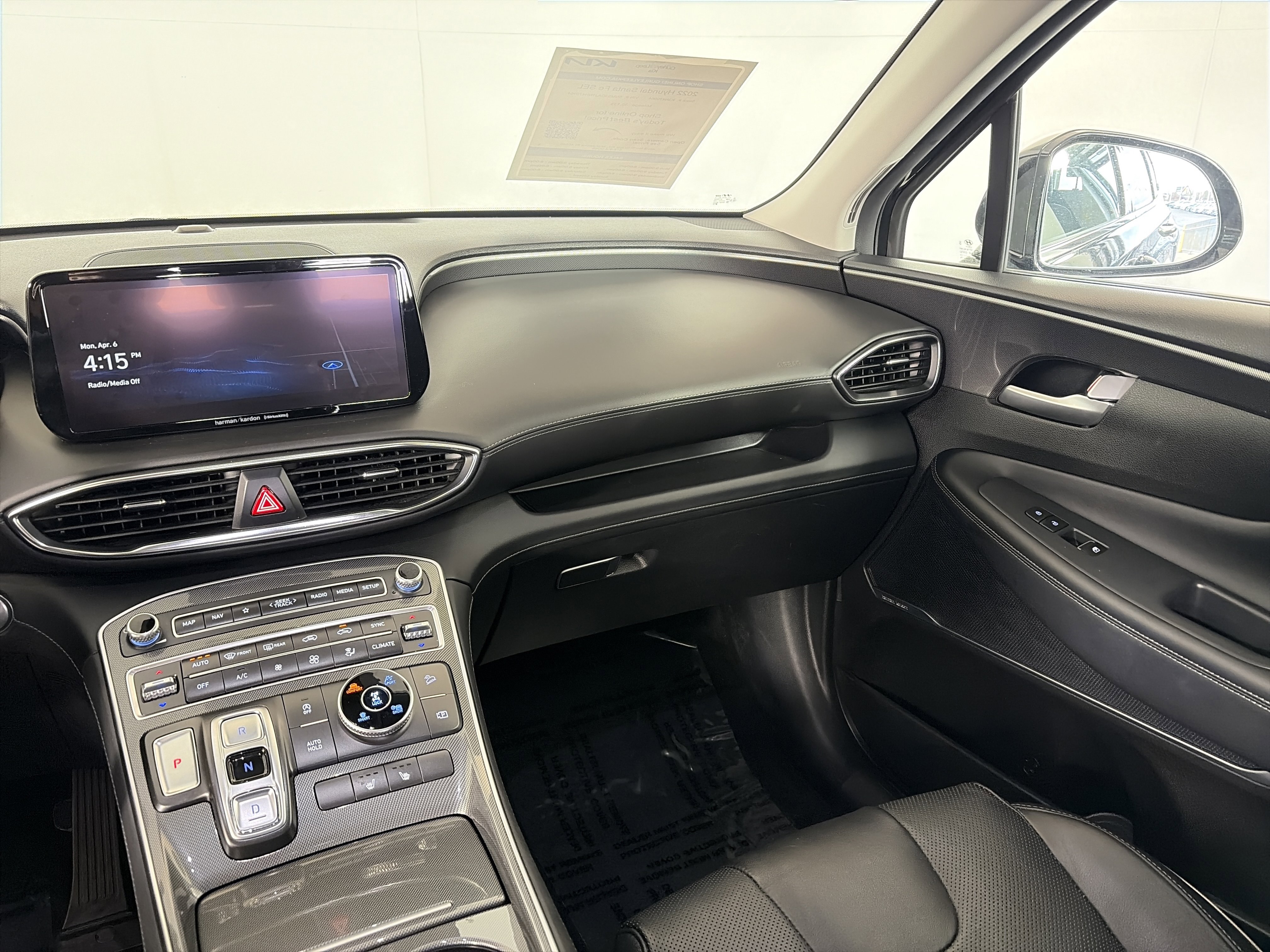 Used 2022 Hyundai Santa Fe SEL w/ Convenience + Premium Package image 4