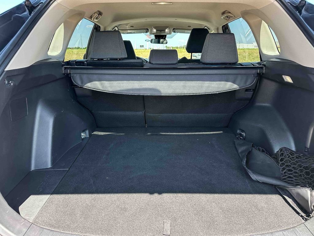 Used 2025 Toyota RAV4 XLE image 20