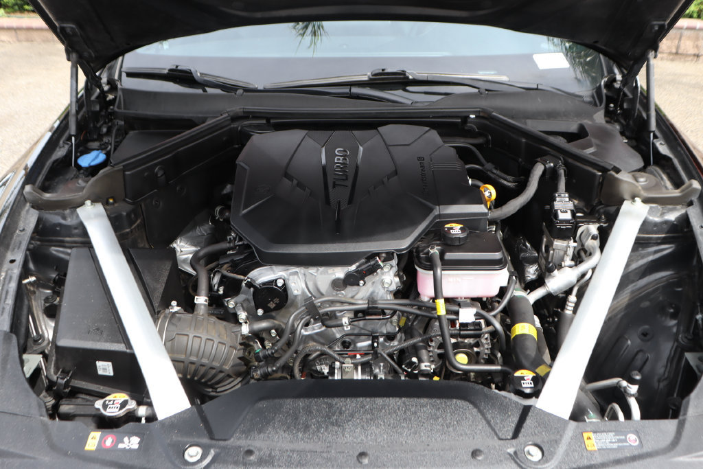 Used 2023 Kia Stinger GT-Line w/ Sun & Sound Package RWD image 11