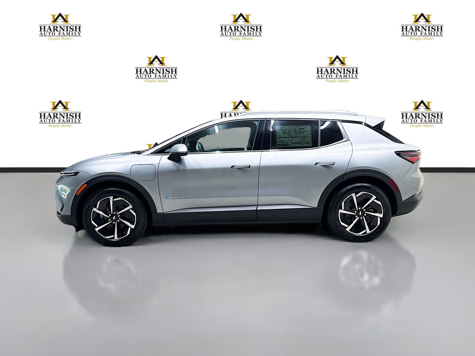 New 2026 Chevrolet Equinox EV LT FWD image 9