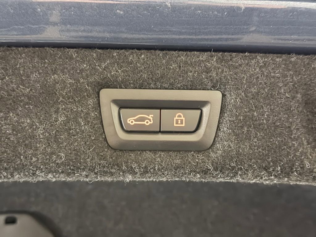 Certified 2023 BMW 530i xDrive w/ Premium Package image 16