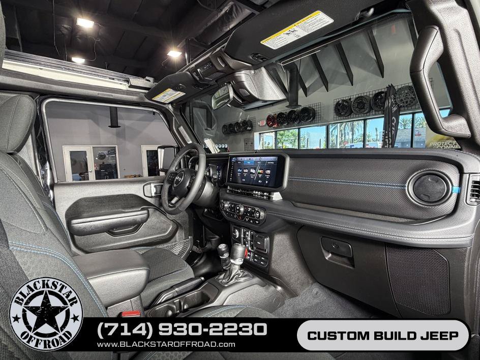 Used 2025 Jeep Wrangler Unlimited Rubicon 4xe w/ Safety Group AWD/4WD image 26