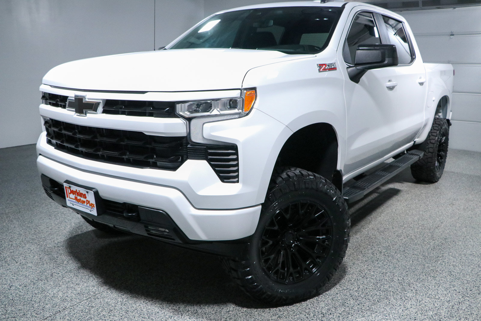 Used 2024 Chevrolet Silverado 1500 RST w/ Convenience Package II AWD/4WD image 35