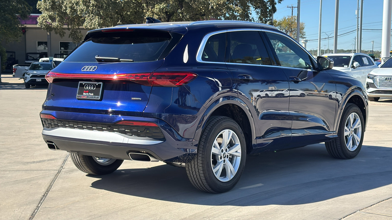 Used 2025 Audi Q5 Premium w/ Convenience Package AWD/4WD image 7