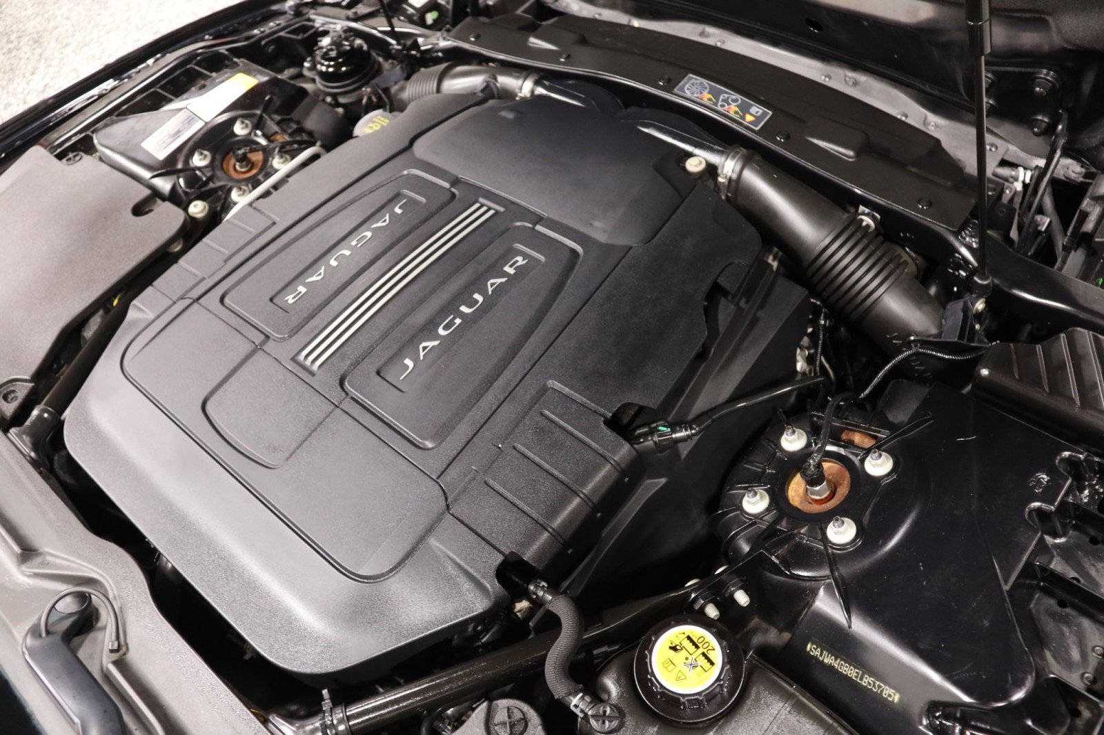 Used 2014 Jaguar XK 2dr Convertible image 16