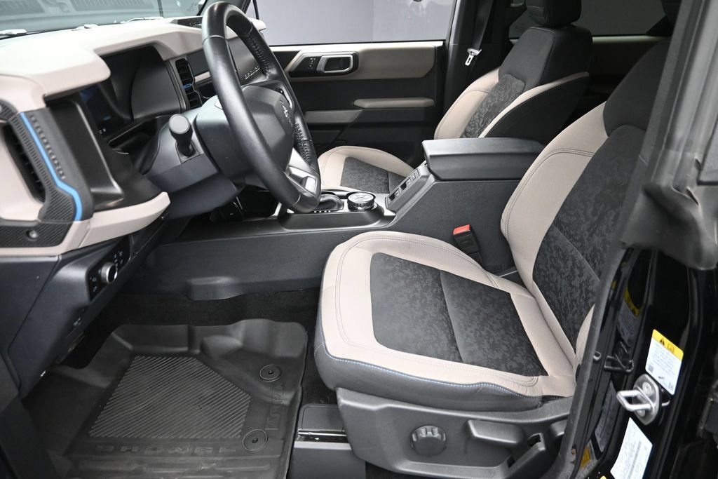 Used 2023 Ford Bronco Wildtrak AWD/4WD image 16