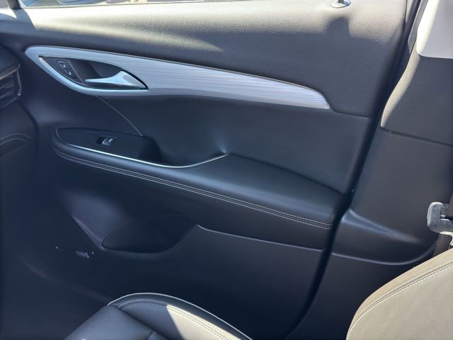 Used 2024 Buick Envision Avenir image 25