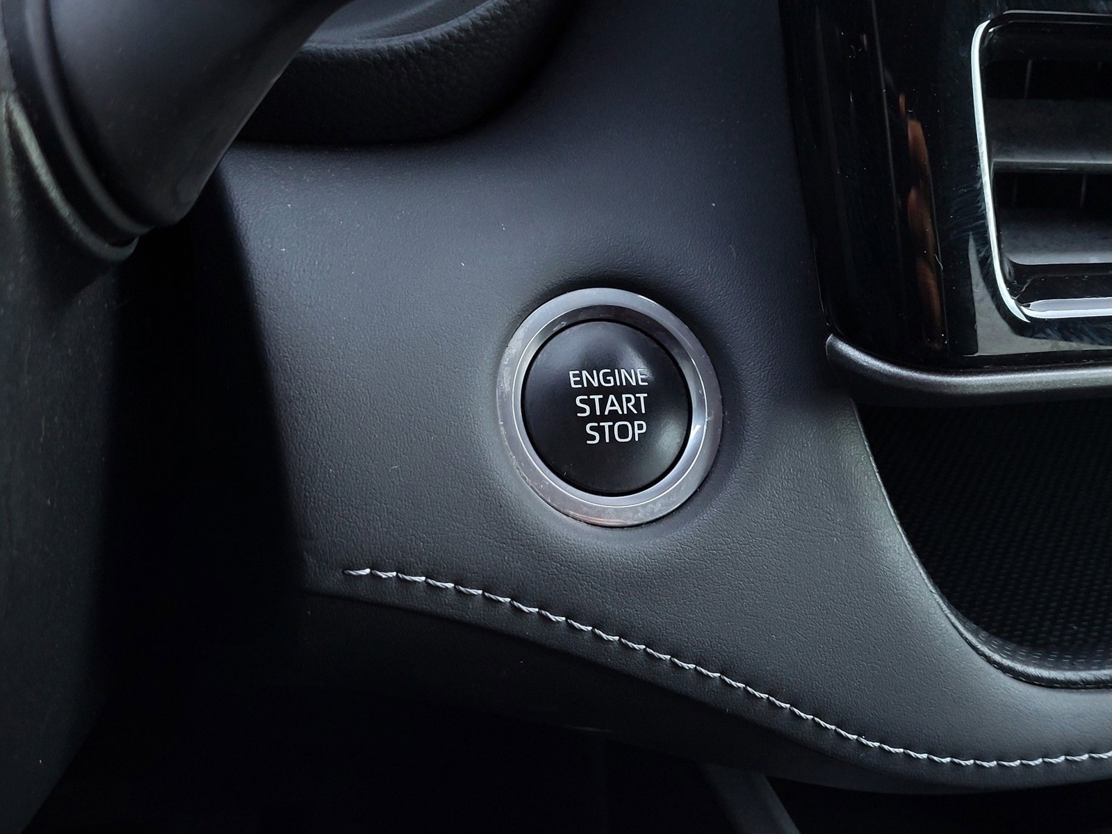 Certified 2024 Toyota Highlander LE image 20