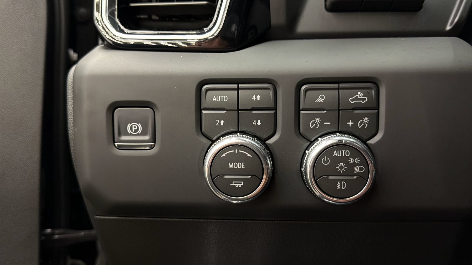 Used 2026 GMC Sierra 1500 Denali Ultimate AWD/4WD image 31