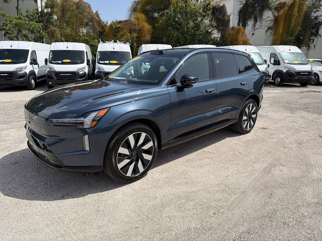 Used 2025 Volvo EX90 Ultra