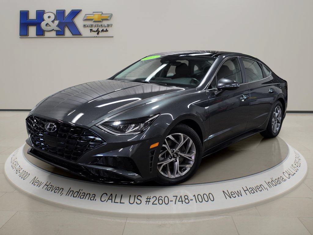 Used 2022 Hyundai Sonata SEL w/ Convenience Package FWD image 3