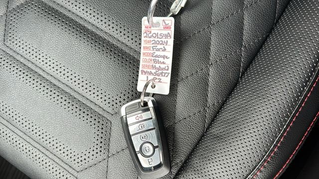Used 2024 Ford Escape ST-Line Elite w/ Premium Technology Package image 30