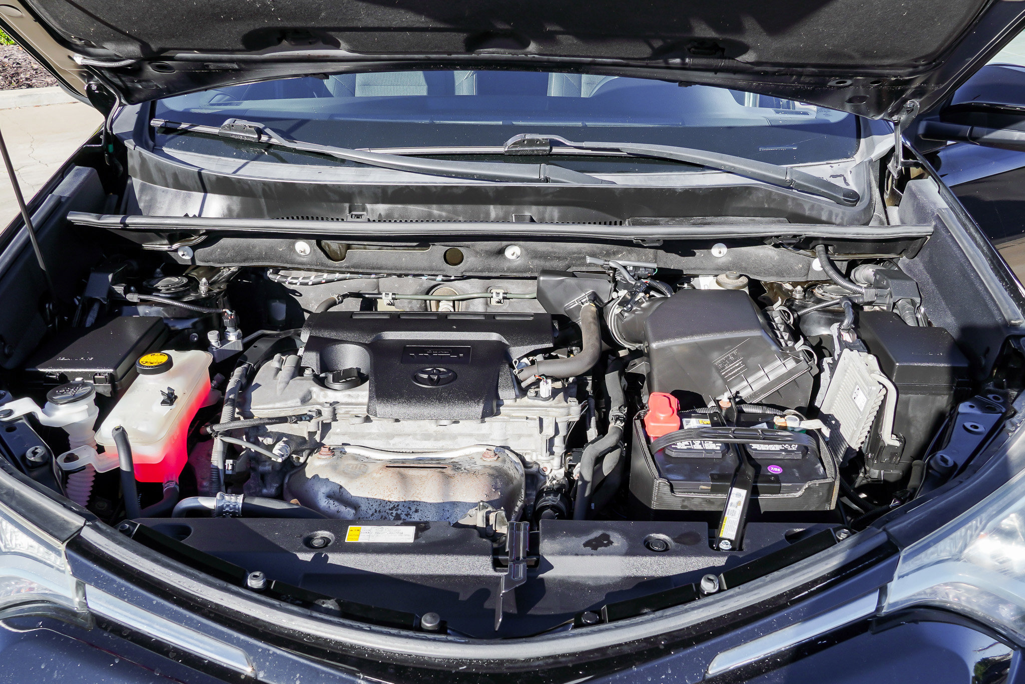 Used 2018 Toyota RAV4 XLE image 15