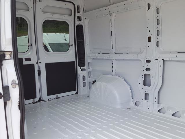 New 2024 RAM ProMaster 1500 w/ Convenience Group image 17
