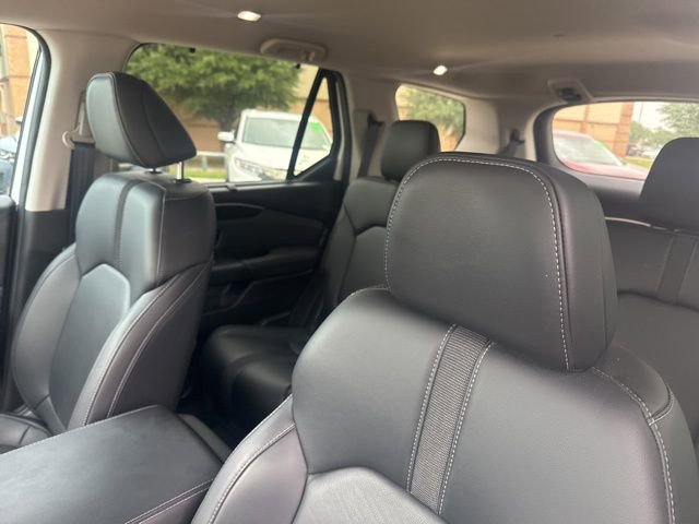 Used 2023 Honda Pilot EX-L image 11