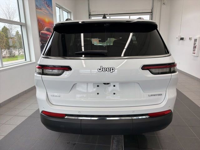 Used 2024 Jeep Grand Cherokee L Limited w/ Luxury Tech Group II AWD/4WD image 4