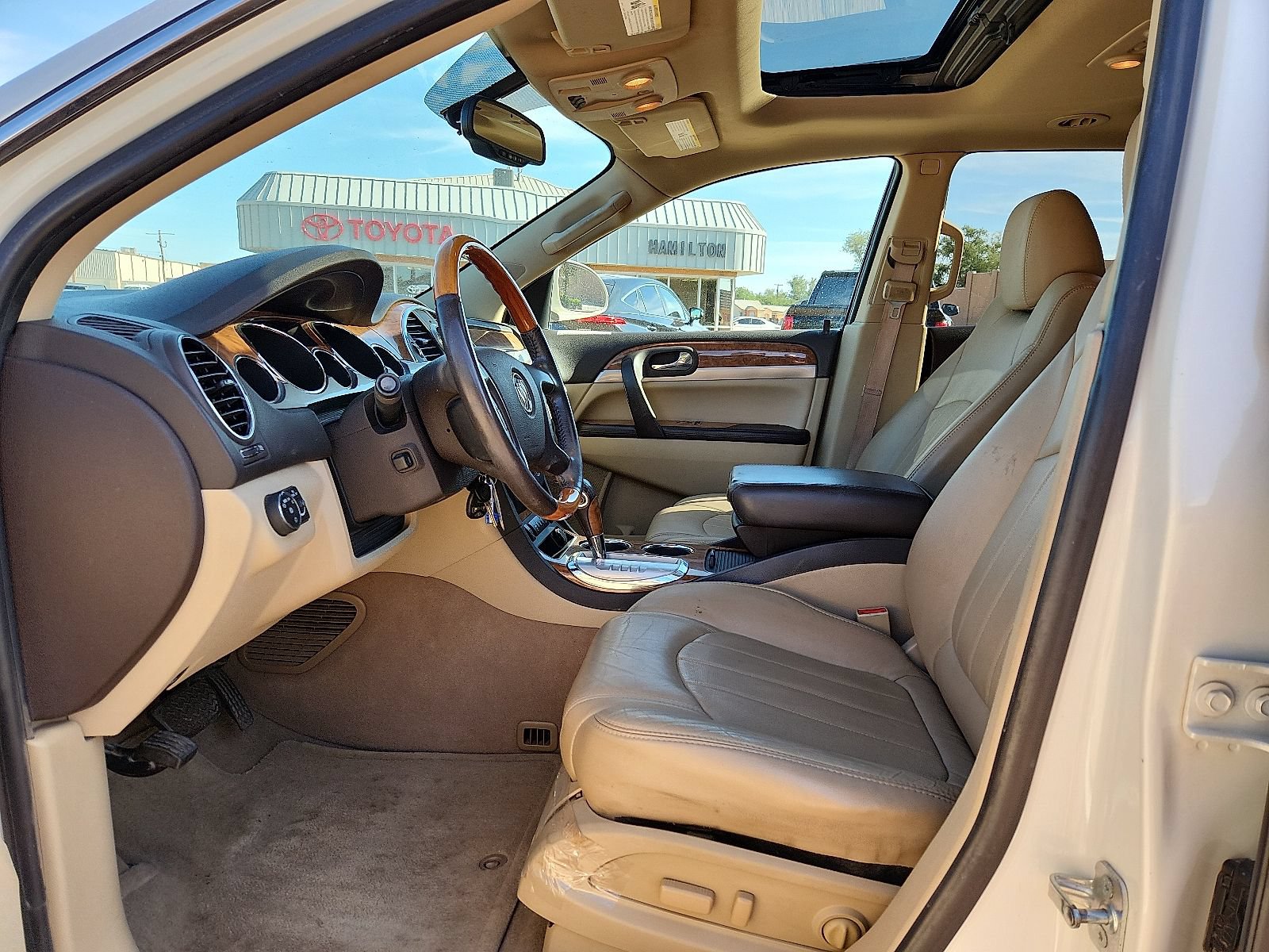 Used 2012 Buick Enclave Premium w/ LPO, Cargo Convenience Pkg FWD image 11