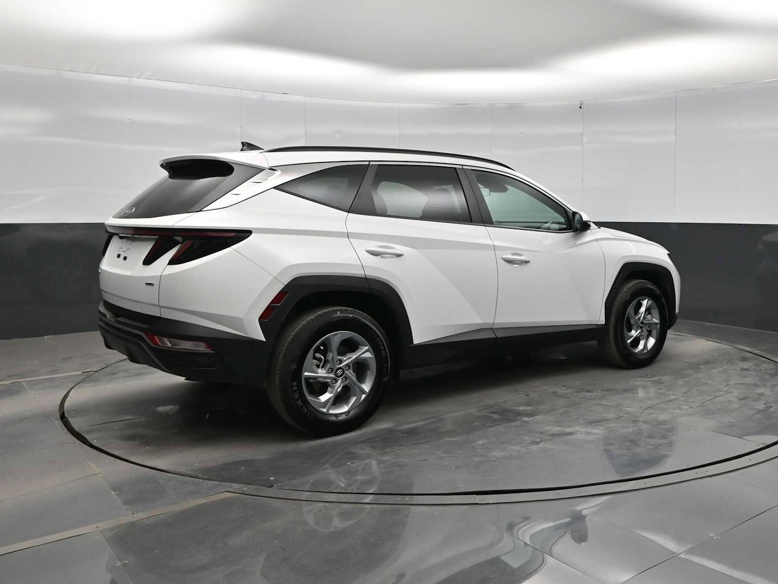Used 2023 Hyundai Tucson SEL AWD/4WD image 7