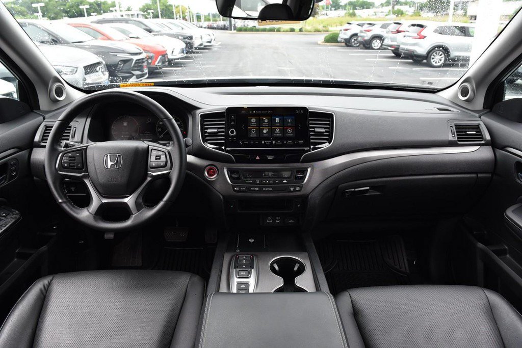 Certified 2025 Honda Ridgeline RTL image 8