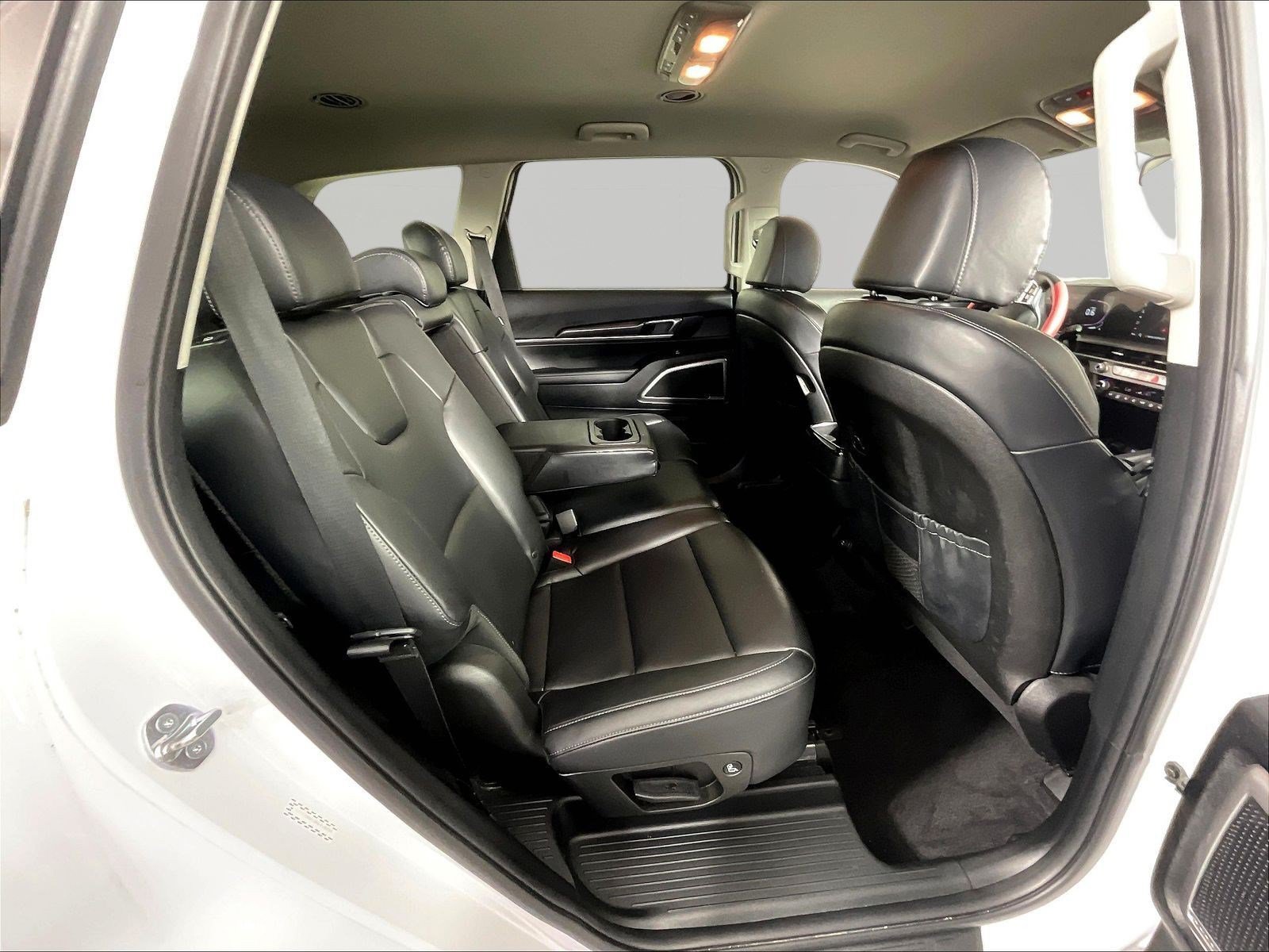 Certified 2024 Kia Telluride LX FWD image 25