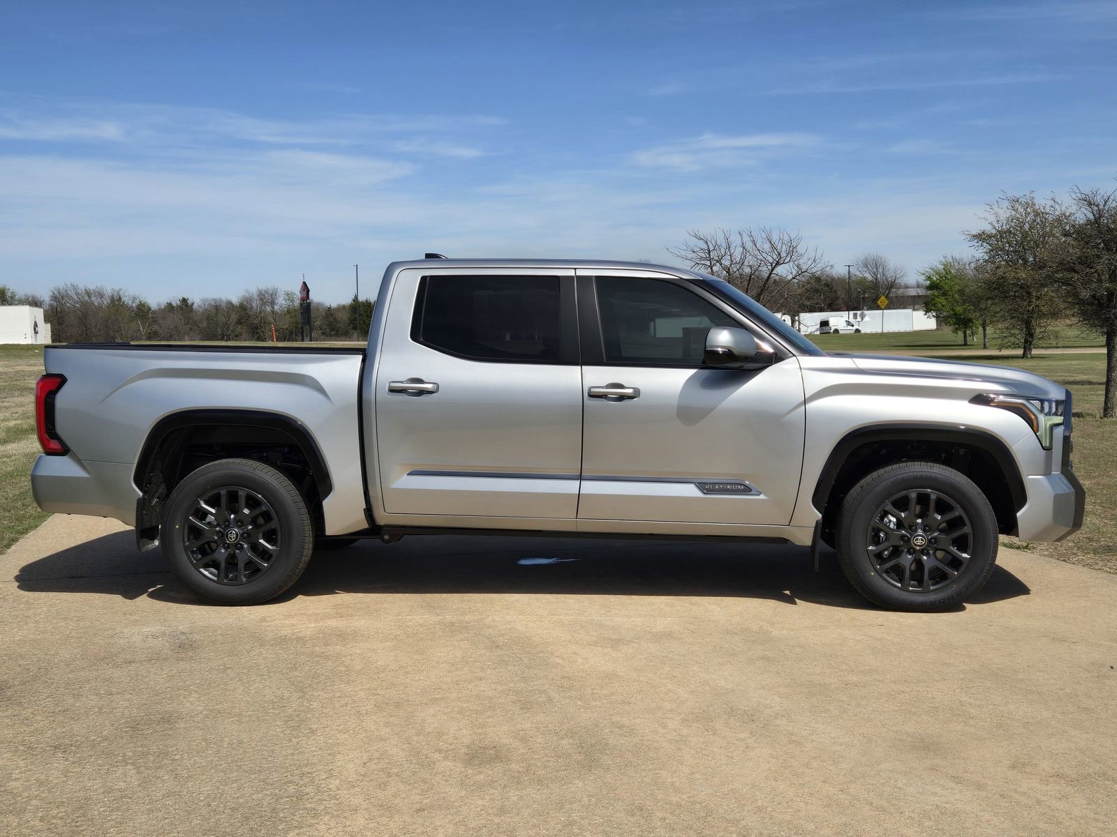 New 2026 Toyota Tundra Platinum AWD/4WD image 7