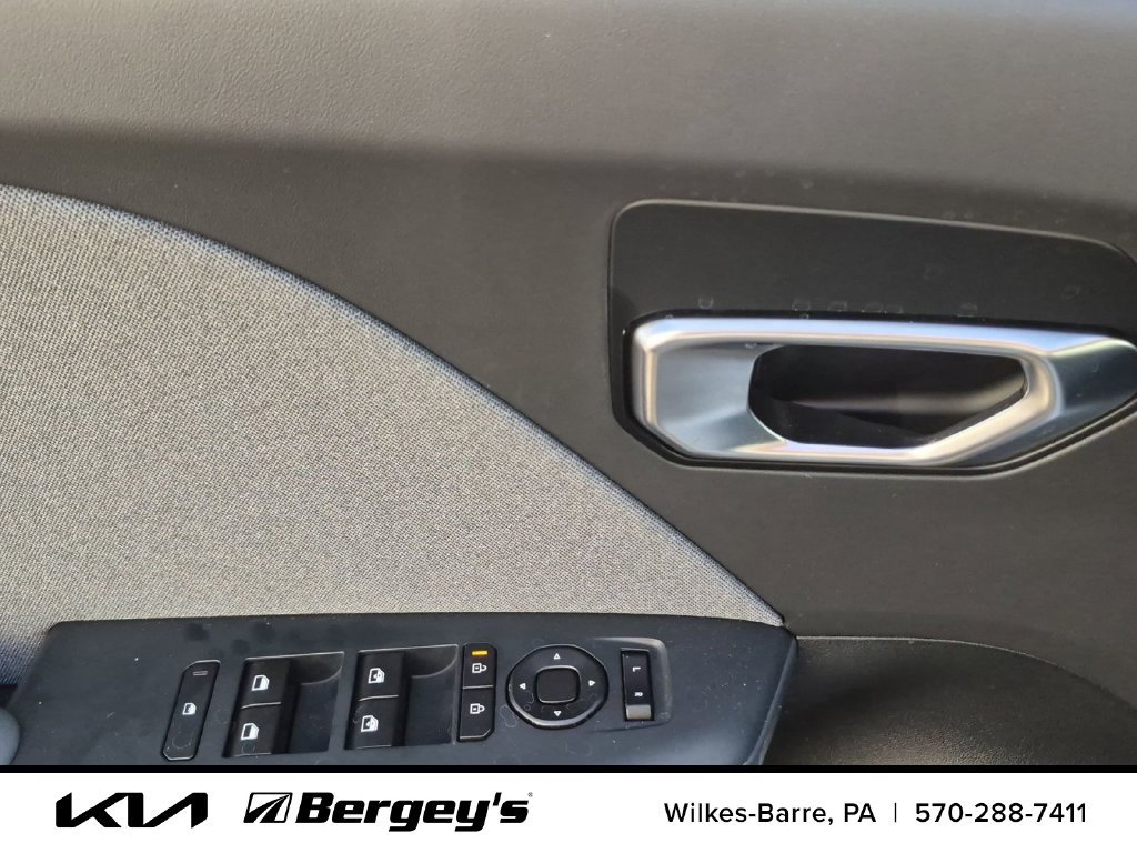 Certified 2025 Kia K4 EX FWD image 22