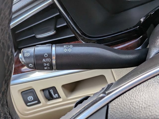 Used 2018 Cadillac XT5 Luxury w/ Driver Awareness Package FWD image 28