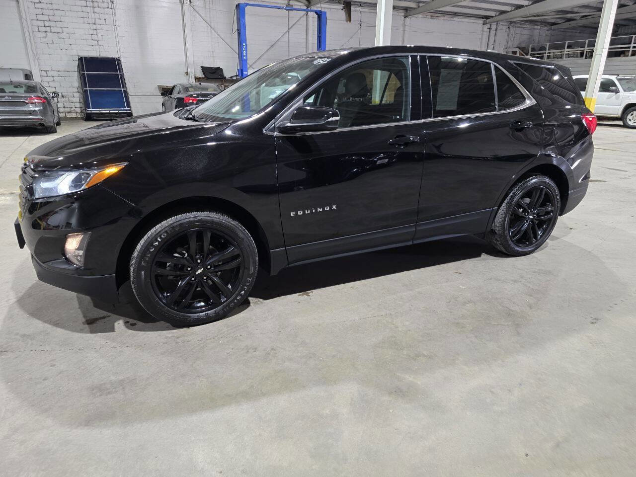 Used 2020 Chevrolet Equinox LT w/ Midnight Edition AWD/4WD image 4