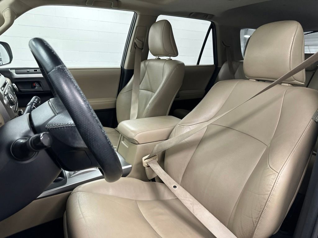 Used 2011 Toyota 4Runner SR5 w/ Premium Pkg w/Leather RWD image 14