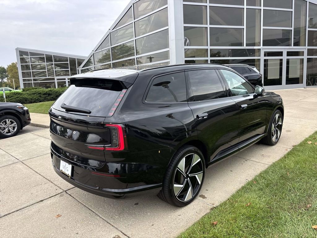 New 2025 Volvo EX90 Ultra w/ Protection Package Premier image 7