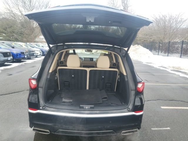 Used 2023 Acura MDX SH-AWD w/ Technology Package image 11
