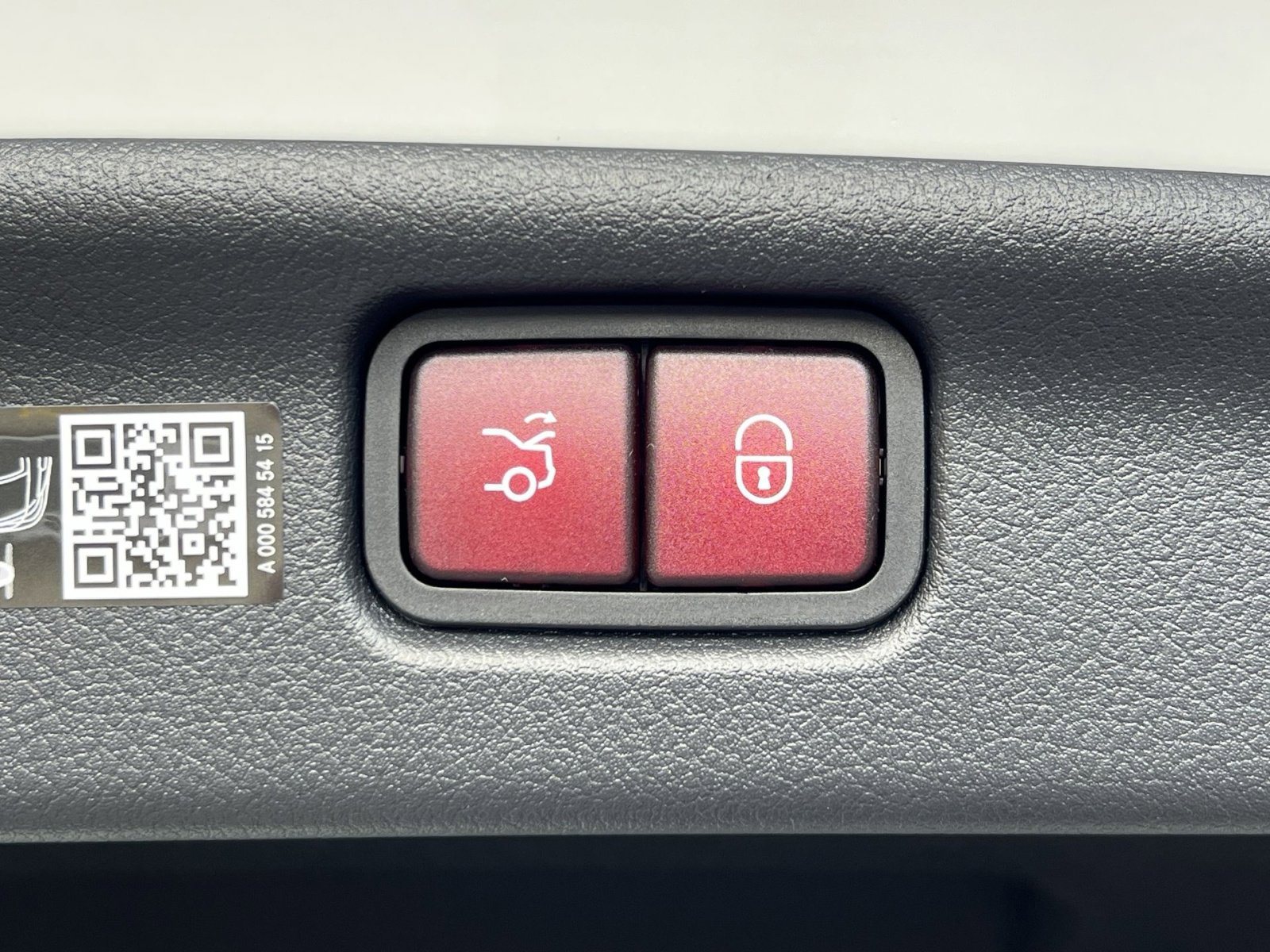 New 2026 Mercedes-Benz C 300 4MATIC Sedan image 25