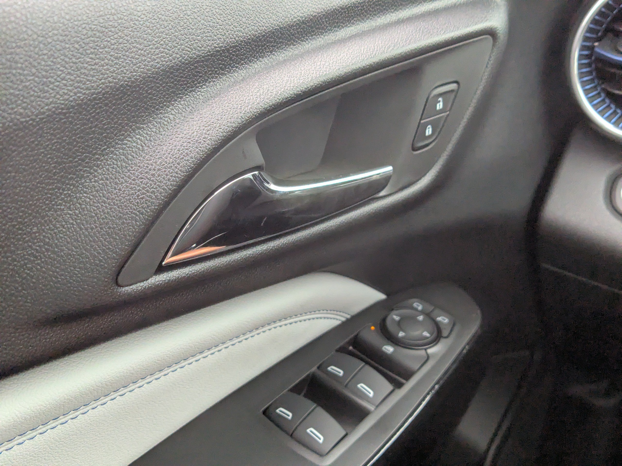 New 2026 Chevrolet Trax LT FWD image 23