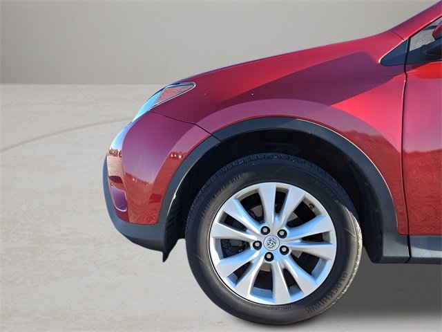 Used 2015 Toyota RAV4 Limited image 14