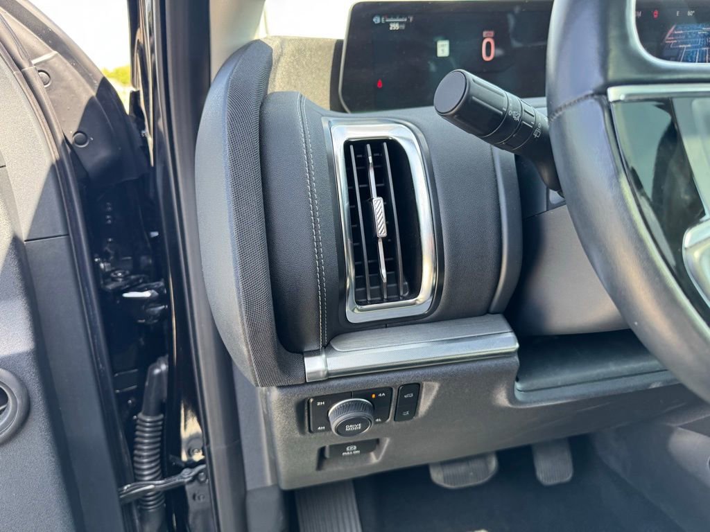 Used 2025 Ford Expedition Platinum AWD/4WD image 23