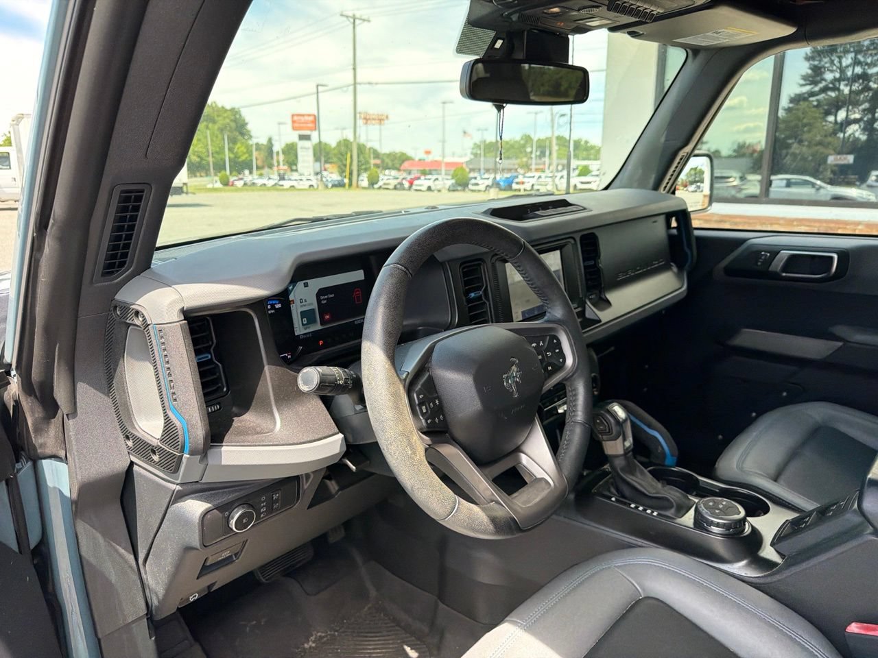 Used 2022 Ford Bronco Black Diamond AWD/4WD image 3