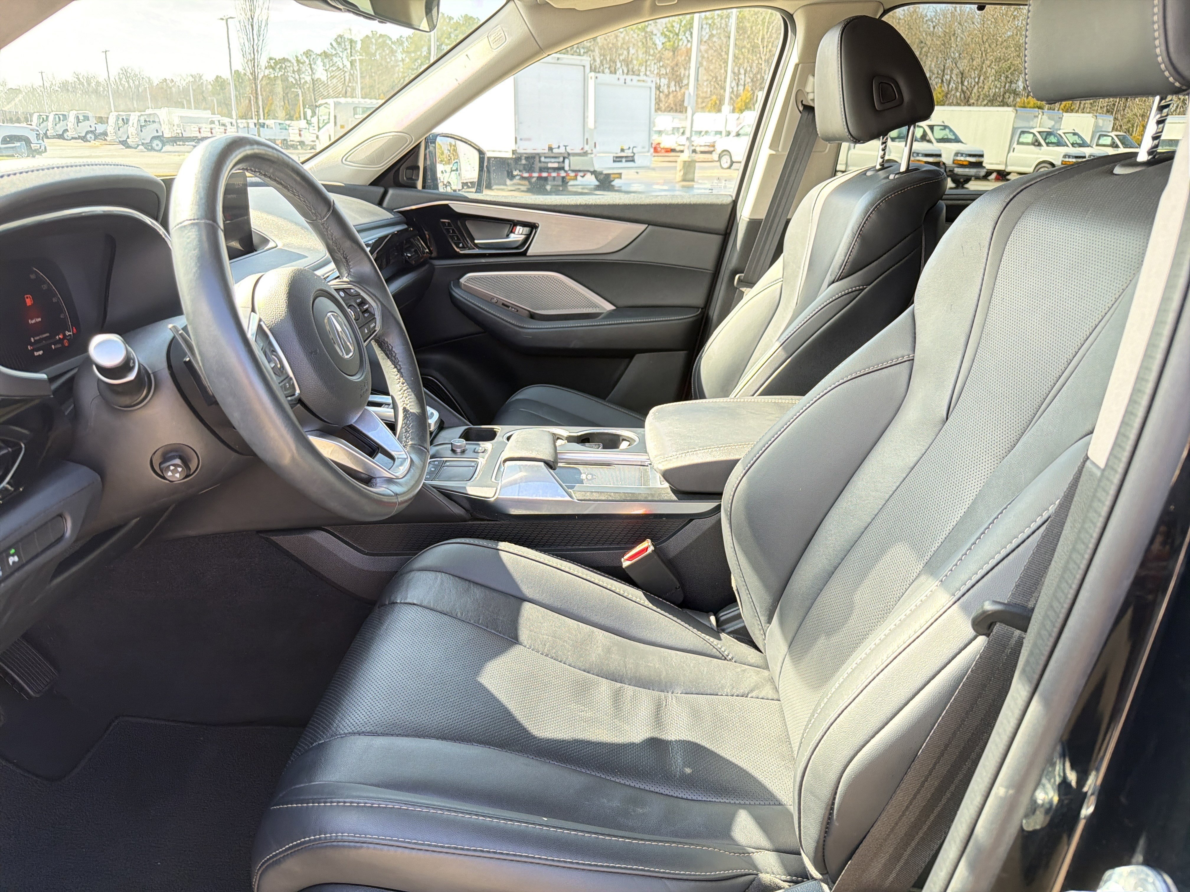 Certified 2024 Acura MDX SH-AWD w/ Technology Package image 16