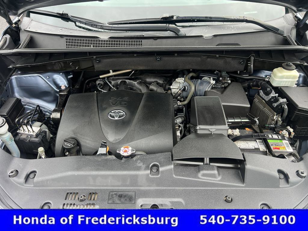 Used 2018 Toyota Highlander XLE image 13